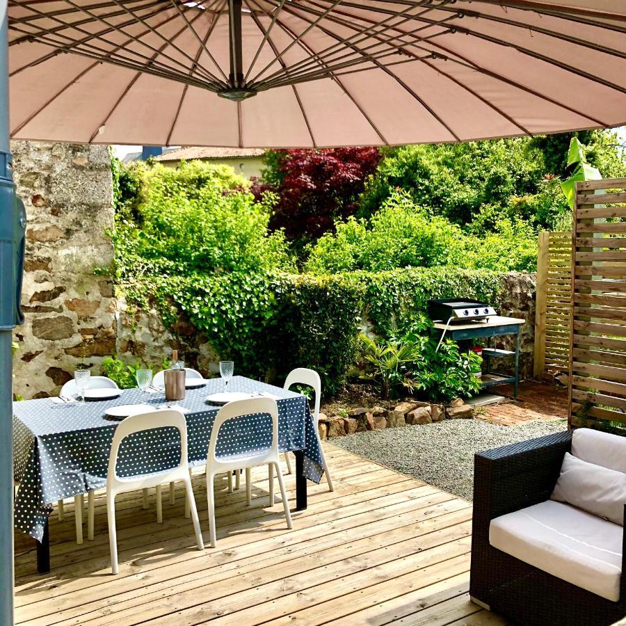 Maison Hirondelles Gites Mezieres-sur-Issoire Екстер'єр фото